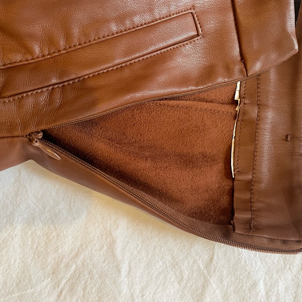 NWOT: 🤎 Zara Tan Brown Faux Leather Leggings Pants
Skinny Pants Size XS 📦 - Picture 10 of 12